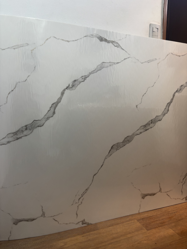 PLACA AUTOADHESIVA ENROLLABLE STATUARIO 1.20x3.00